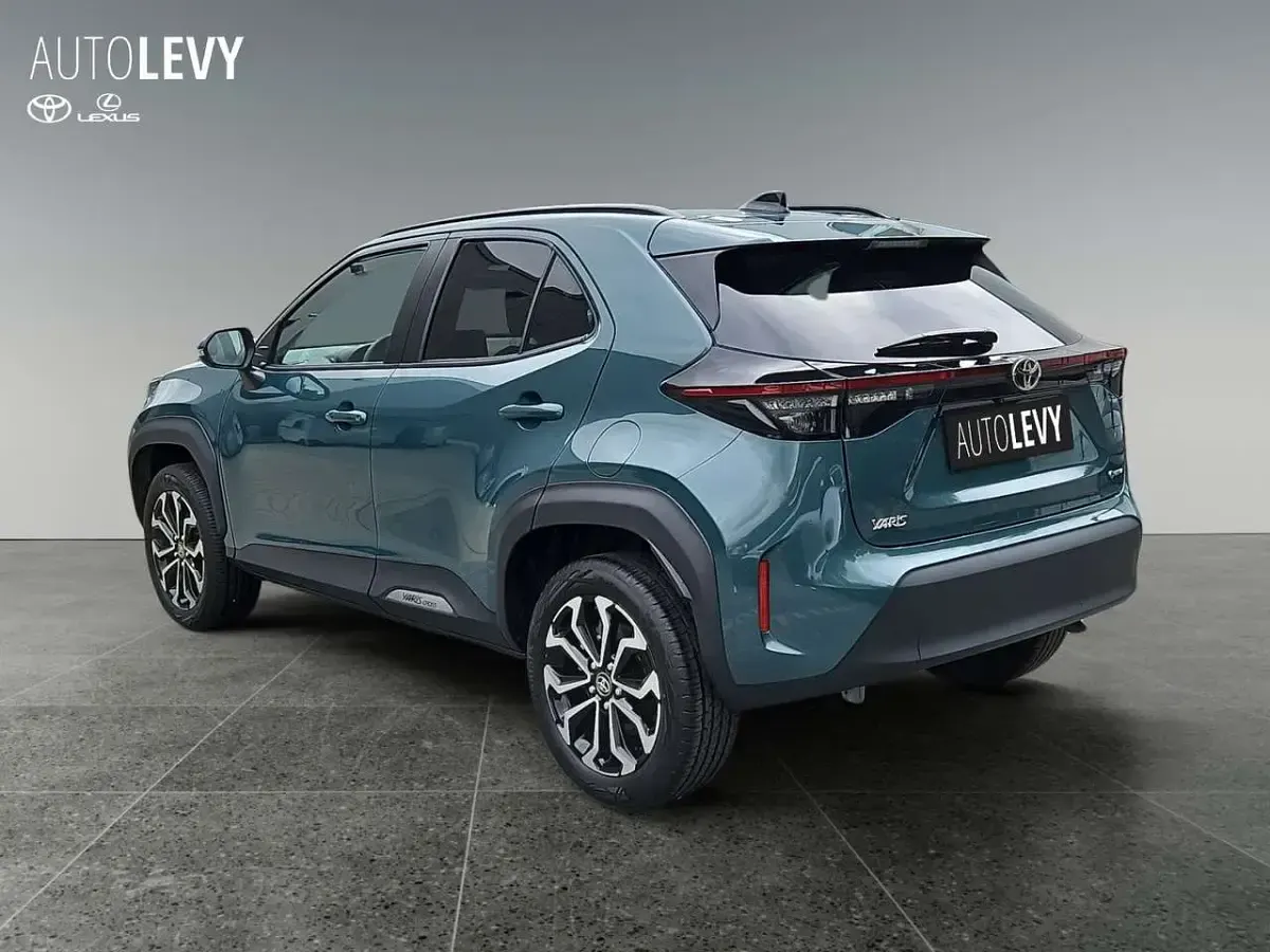 Gebraucht Toyota Yaris Cross Style 116 PS (85 kW) 2025 Grün SUV