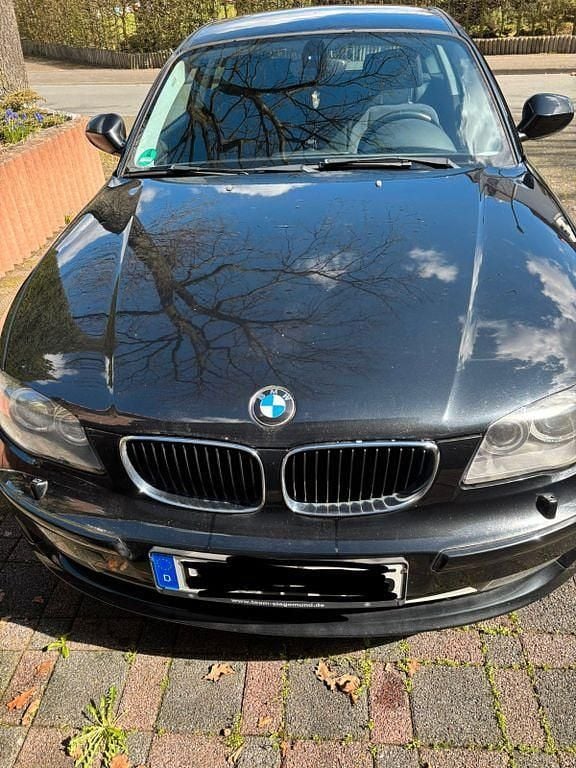 Gebraucht BMW 118 143 PS (105 kW) 2009 Schwarz Kleinwagen