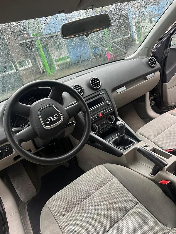 Gebraucht Audi A3 125 PS (91 kW) 2009 Grau Limousine