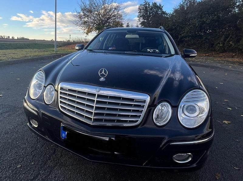 Andere farben Gebraucht 2007 Mercedes E220 Kombi | 4.800 € - Bild 1/4
