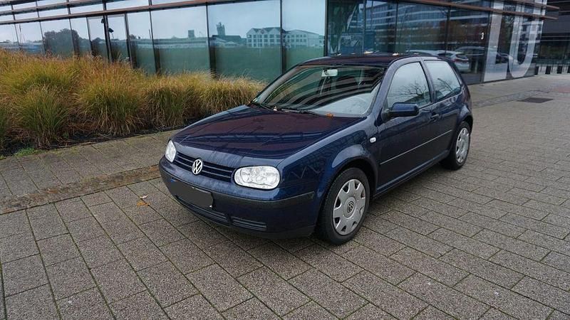 Gebraucht VW Golf IV Edition 75 PS (55 kW) 2000 Blau Limousine