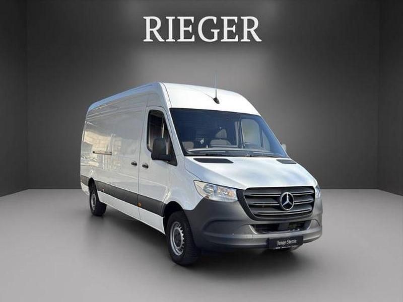 Używany Mercedes Sprinter 150 KM (110 kW) 2024 Biały Van