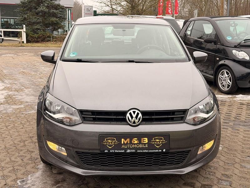 Usata VW Polo Trendline 69 CV (50 kW) 2011 Grigio Berlina