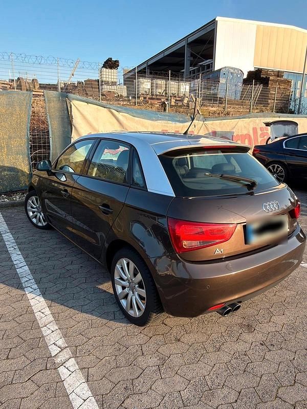 Gebraucht Audi A1 122 PS (89 kW) 2013 Braun Kleinwagen