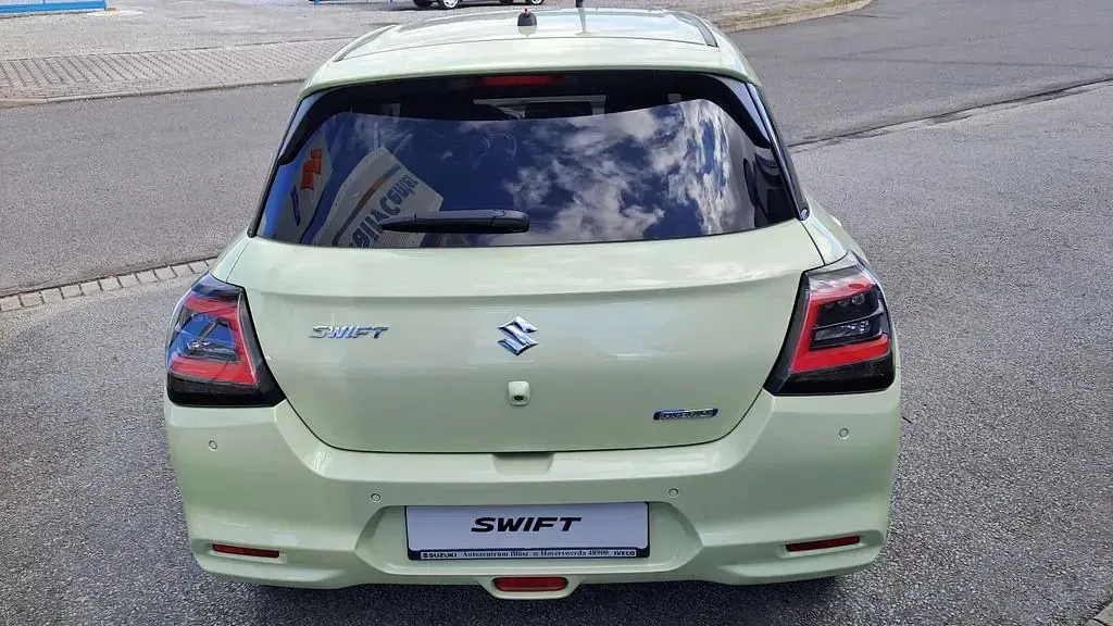 Neu Suzuki Swift Comfort 83 PS (61 kW) 2026 Gelb Kleinwagen