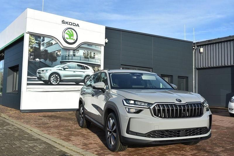Steelgrau Neu 2025 Skoda Kodiaq SUV | 43.990 € (Fairer Preis) - Bild 1/4