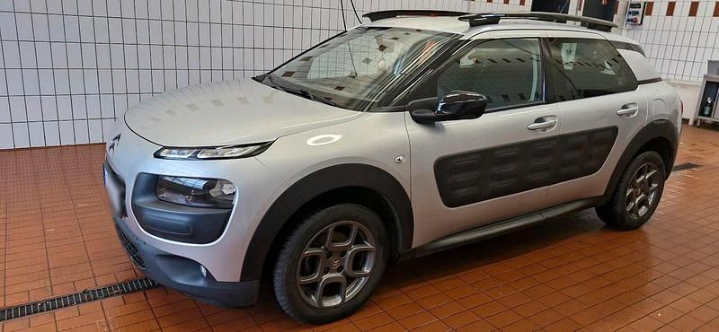 Gebraucht Citroën C4 Cactus Shine 82 PS (60 kW) 2017 Silber Kleinwagen