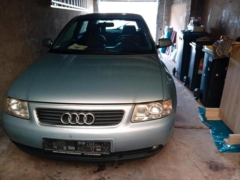 Blau Gebraucht 2001 Audi A3 Kleinwagen | 539 € - Bild 1/4