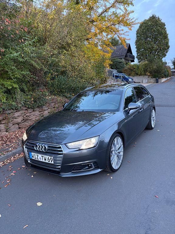 Grau Gebraucht 2018 Audi A4 Sport Kombi | 22.000 € (Etwas zu teuer) - Bild 1/4