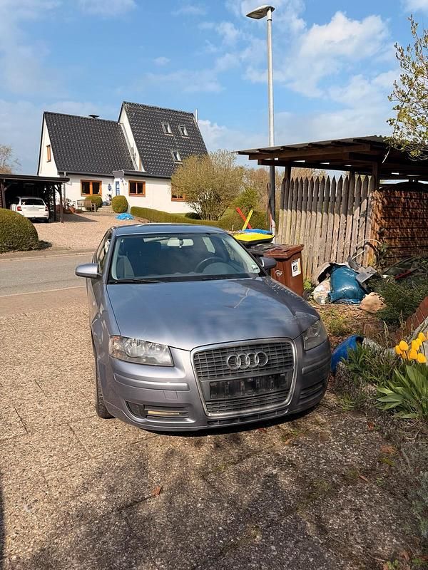 Używany Audi A3 2004 Srebrny Hatchback
