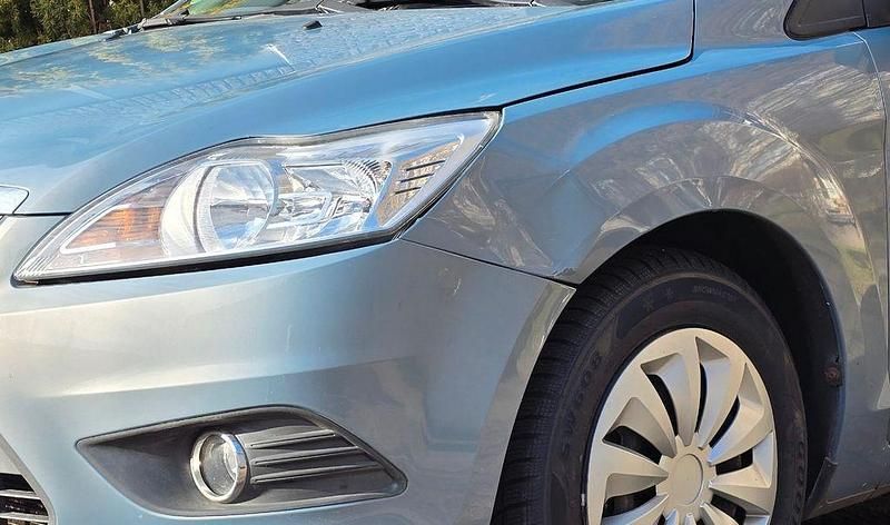 Gebraucht Ford Focus 101 PS (74 kW) 2008 Grau Kleinwagen