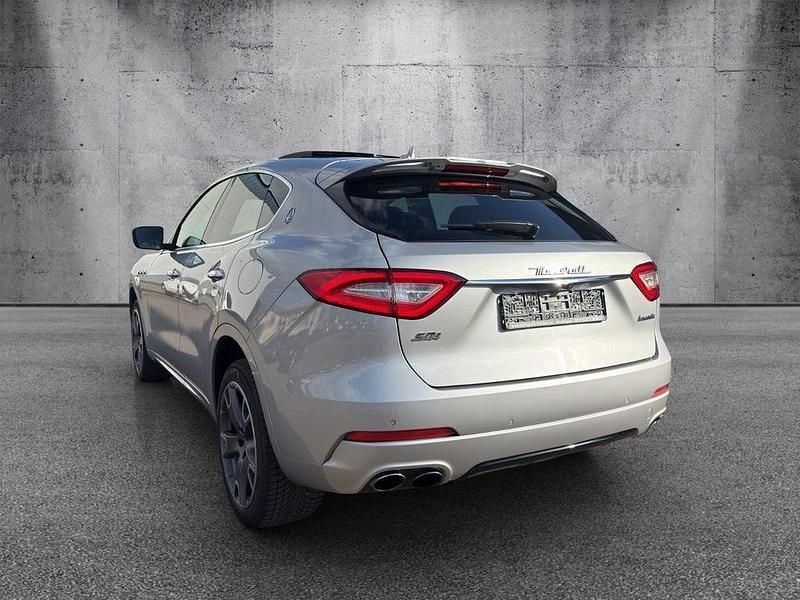Gebraucht Maserati Levante 430 PS (316 kW) 2018 Grau SUV