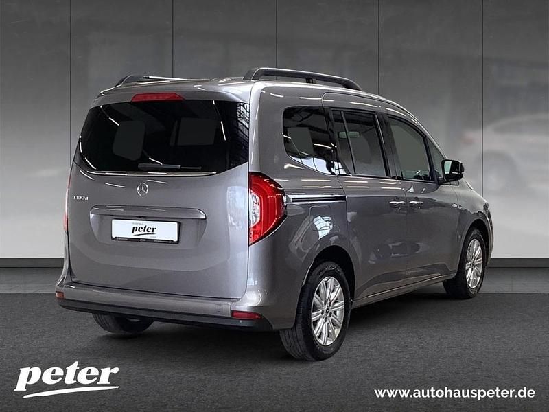 Gebraucht Mercedes T180 Progressive 116 PS (85 kW) 2025 Chromitgrau metallic Van / Kleinbus