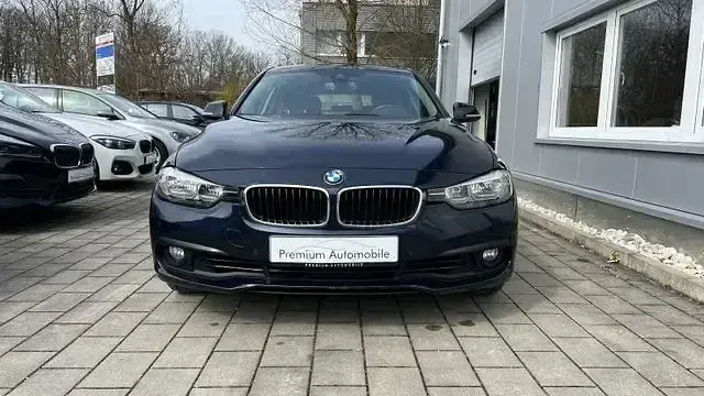 Gebraucht BMW 320 Advantage 184 PS (135 kW) 2016 Blau Kombi
