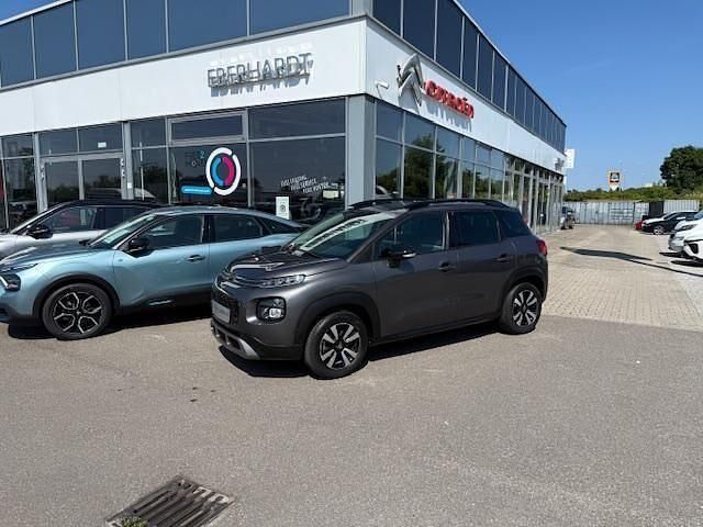 Grau (grau platinumgrau) Gebraucht 2020 Citroën C3 Aircross PureTech SUV | 18.999 € (Etwas zu teuer) - Bild 1/4