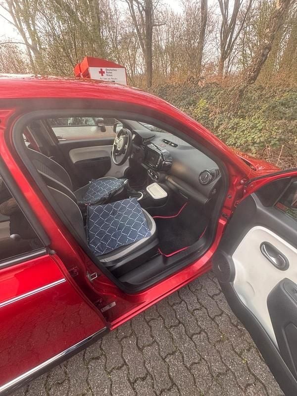 Gebraucht Renault Twingo 71 PS (52 kW) 2015 Rot Kleinwagen