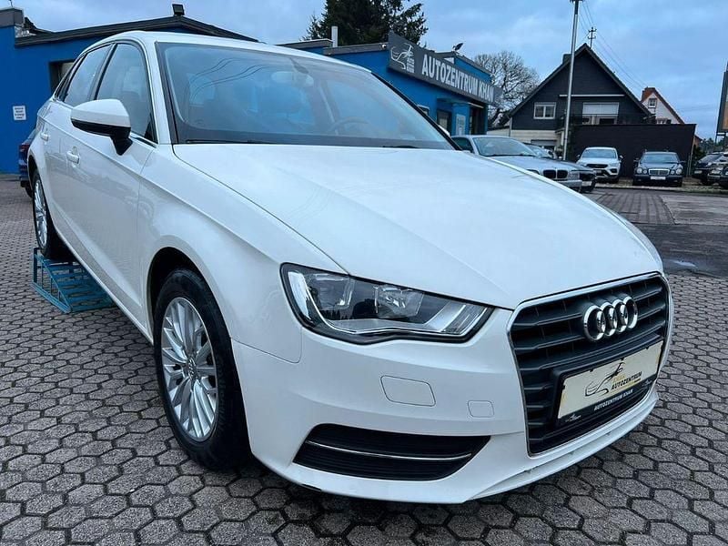 Gebraucht Audi A3 Ambiente 150 PS (110 kW) 2014 Weiß Limousine