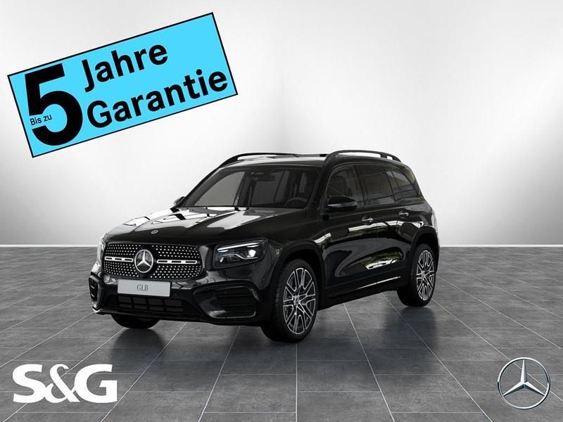 Metalliclack kosmosschwarz Gebraucht 2025 Mercedes GLB200 AMG SUV | 54.699 € - Bild 1/4
