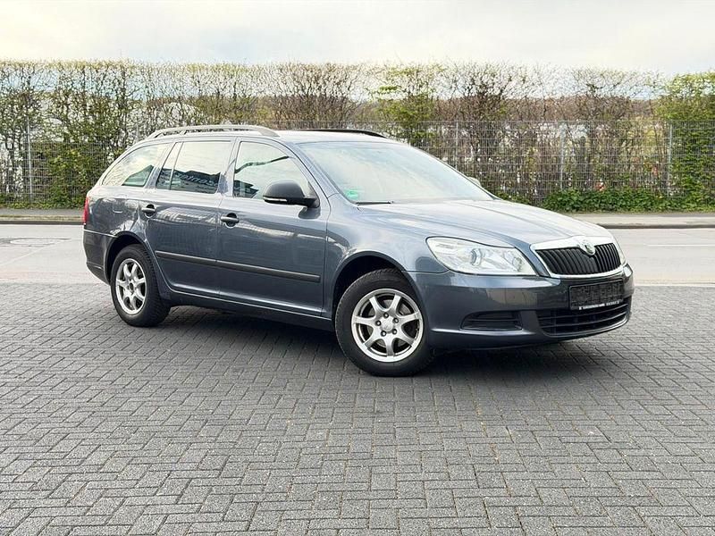 Second-hand Skoda Octavia 122 CP (89 kW) 2011 Gri Berlinǎ