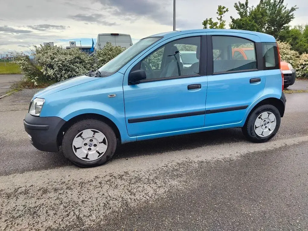 Używany Fiat Panda Active 54 KM (39 kW) 2005 Niebieski Hatchback