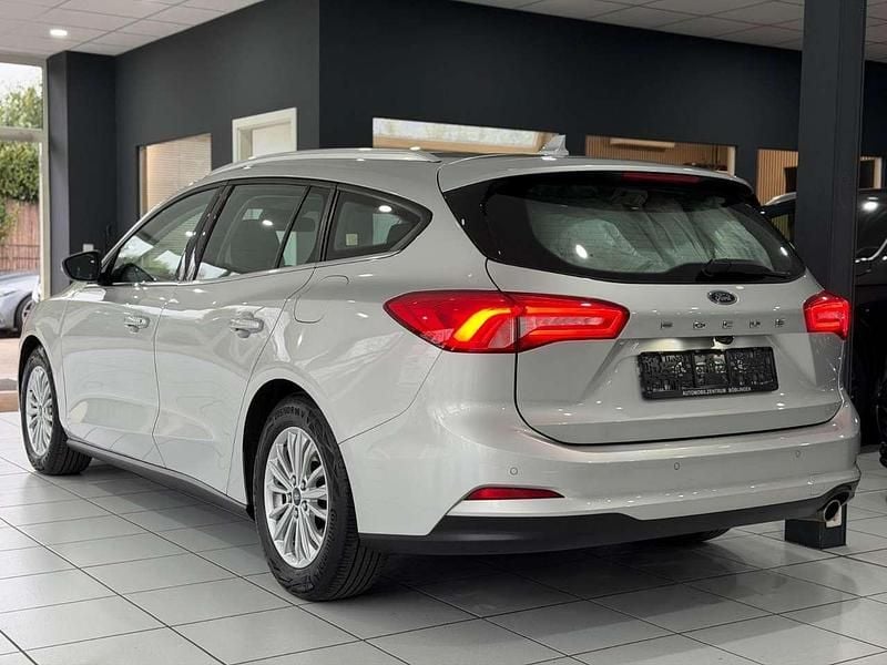 Gebraucht Ford Focus Titanium 120 PS (88 kW) 2020 Silber Kombi