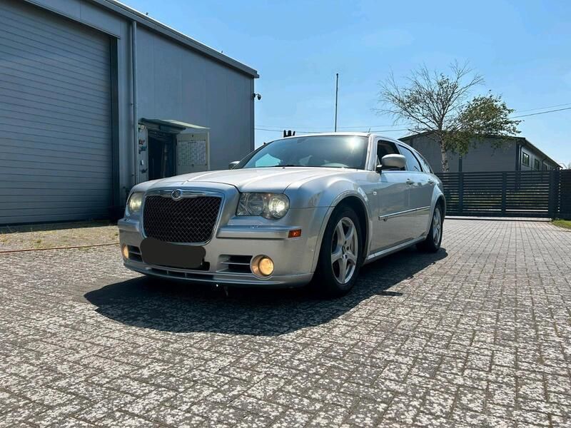 Silber Gebraucht 2008 Chrysler 300C Kombi | 14.599 € (Guter Preis) - Bild 1/4