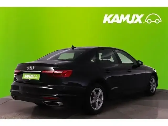 Gebraucht Audi A4 Sport 163 PS (119 kW) 2022 Schwarz Limousine