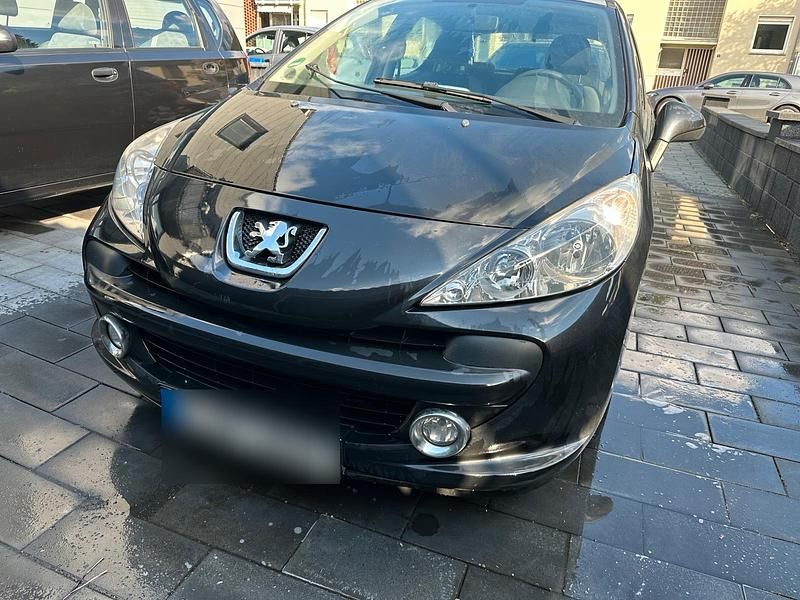 Gebraucht Peugeot 207 95 PS (69 kW) 2009 Schwarz Kleinwagen