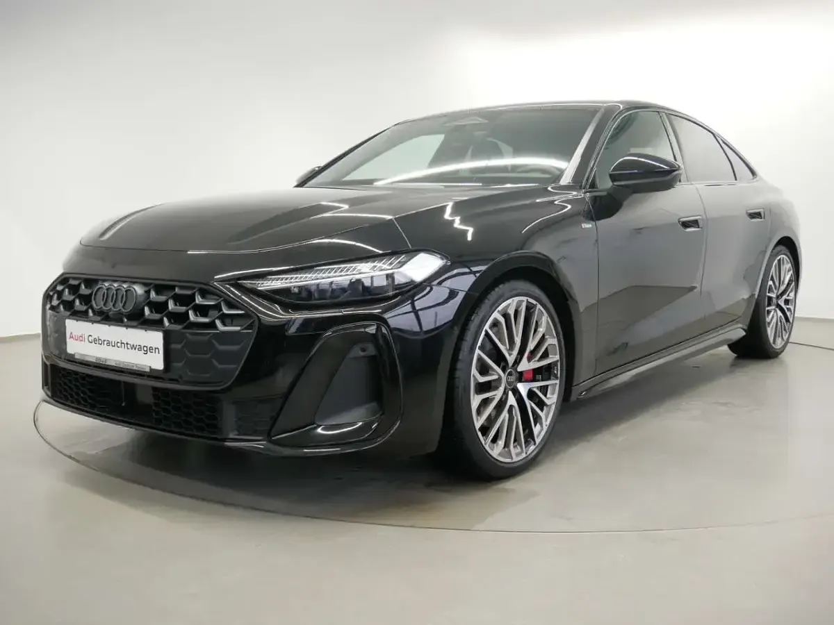 Gebraucht Audi A5 S-Line 204 PS (150 kW) 2025 Mythosschwarz metallic Coupé