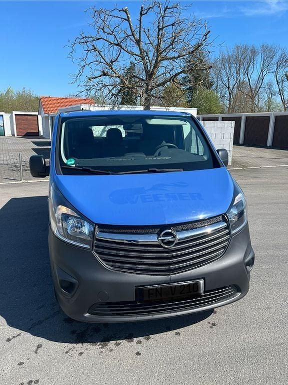Gebraucht Opel Vivaro 125 PS (91 kW) 2017 Blau Van / Kleinbus