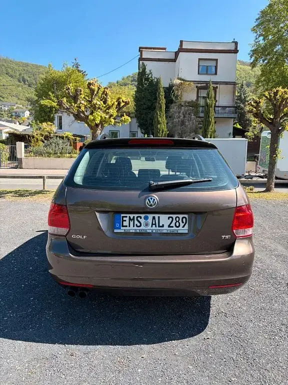 Second-hand VW Golf VI 166 CP (122 kW) 2011 Maro Hatchback