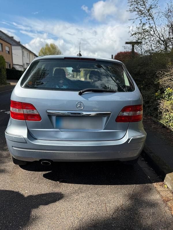 Gebraucht Mercedes B170 116 PS (85 kW) 2005 Andere farben Van / Kleinbus