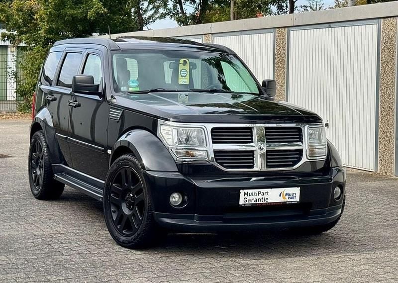 Schwarz Gebraucht 2007 Dodge Nitro SXT SUV | 8.480 € - Bild 1/3