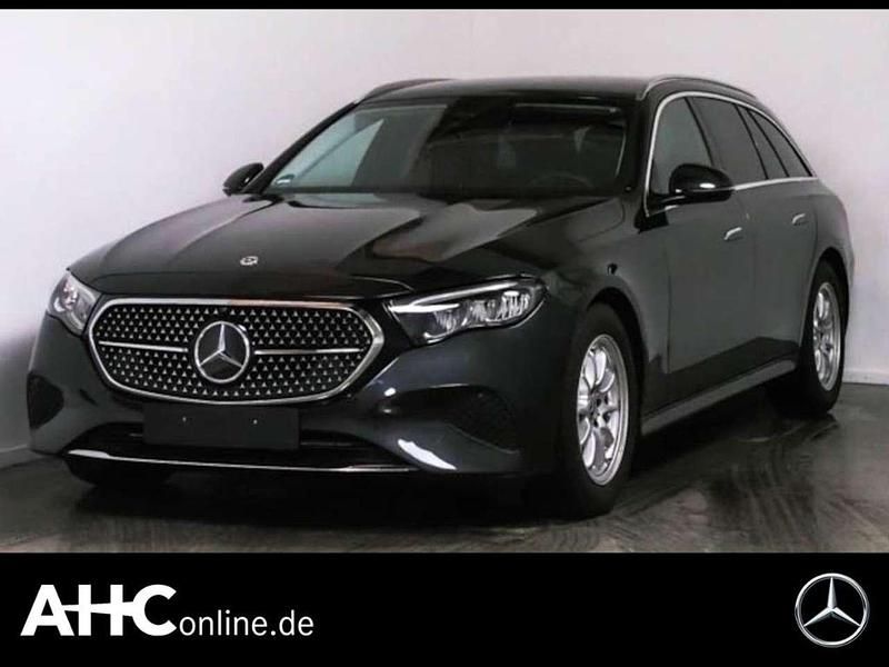Gebraucht Mercedes E220 197 PS (144 kW) 2024 Metalliclack graphitgrau Kombi