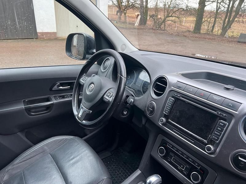 Gebraucht VW Amarok Highline 179 PS (131 kW) 2013 Schwarz Pickup