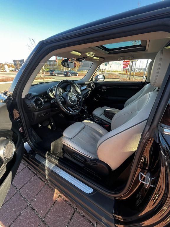 Second-hand Mini Cooper 136 CP (100 kW) 2015 Negru Hatchback