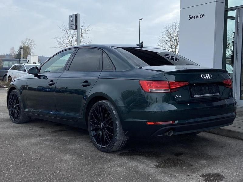 Gebraucht Audi A4 150 PS (110 kW) 2017 Grün Limousine