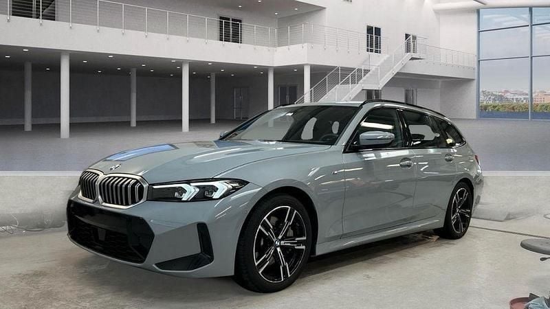 Grau Gebraucht 2025 BMW 330 M Sport Kombi | 41.550 € (Superpreis) - Bild 1/4