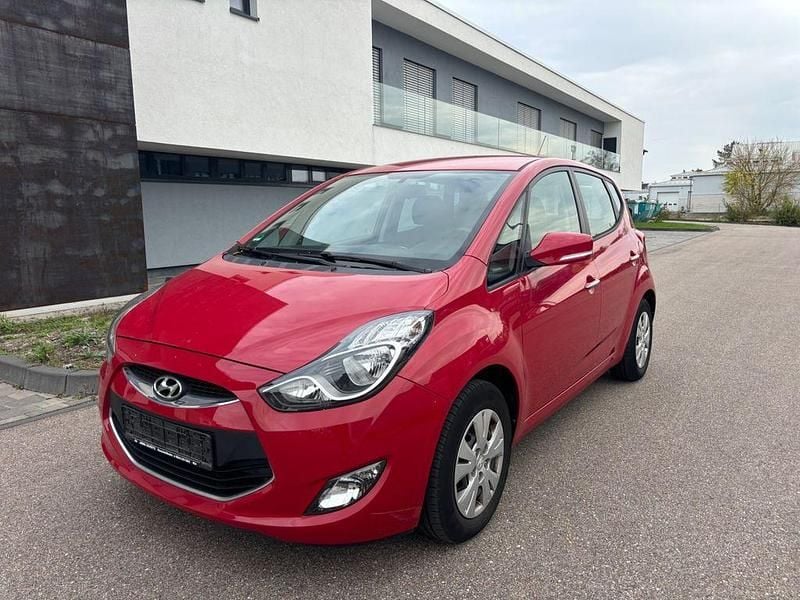 Rot Gebraucht 2013 Hyundai ix20 Kleinwagen | 7.950 € (Fairer Preis) - Bild 1/4