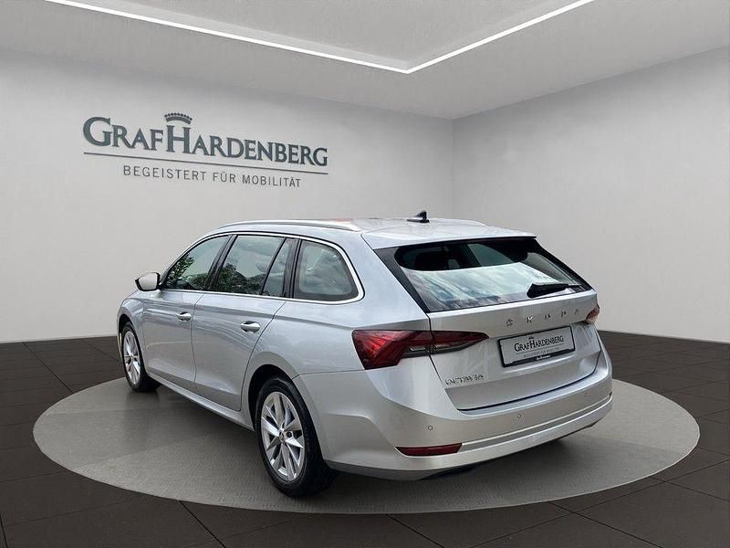 Gebraucht Skoda Octavia Style 150 PS (110 kW) 2023 Silber Kombi