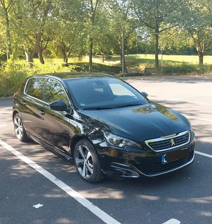 Gebraucht Peugeot 308 Allure 150 PS (110 kW) 2016 Schwarz Limousine