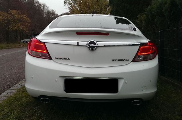 Gebraucht Opel Insignia Innovation 194 PS (142 kW) 2013 Weiß metallic Limousine