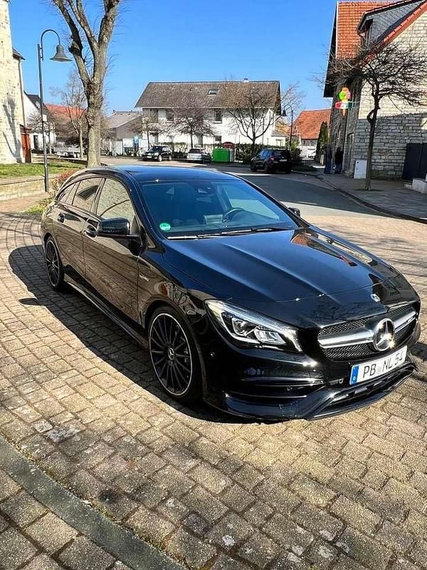 Schwarz Gebraucht 2018 Mercedes CLA45 AMG AMG Kombi | 26.400 € (Guter Preis) - Bild 1/4