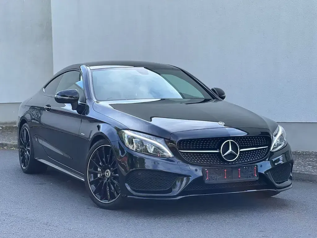 Gebraucht Mercedes C180 AMG 156 PS (114 kW) 2017 Schwarz Coupé