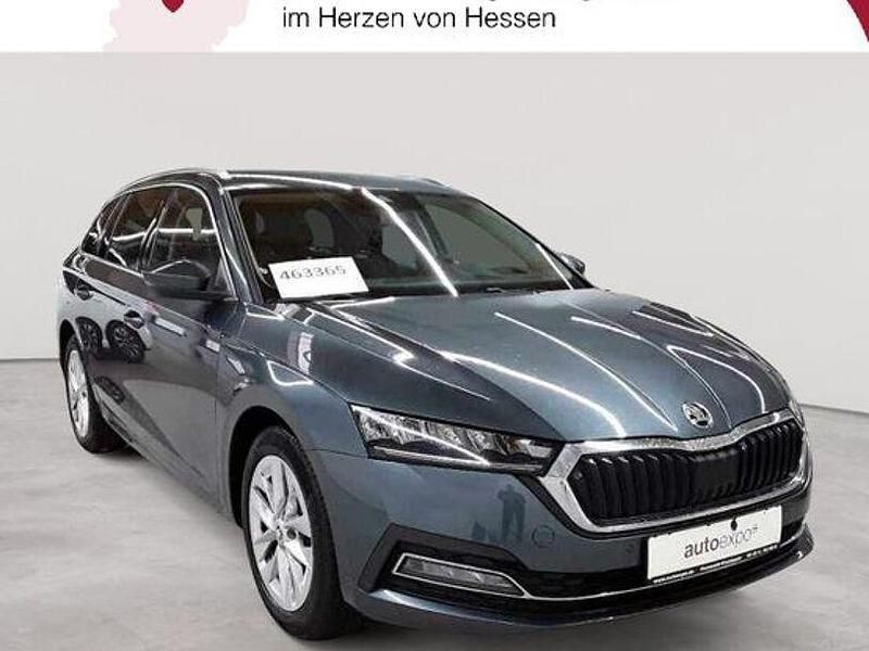 Grau Gebraucht 2020 Skoda Octavia First Edition Kombi | 17.489 € (Guter Preis) - Bild 1/4