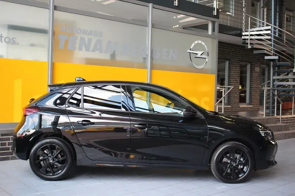Gebraucht Opel Corsa GS Line 101 PS (74 kW) 2024 Schwarz perla nera/ty (metallic) Kleinwagen