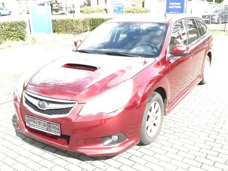 Camelli red Gebraucht 2012 Subaru Legacy Active Kombi | 9.400 € - Bild 1/4