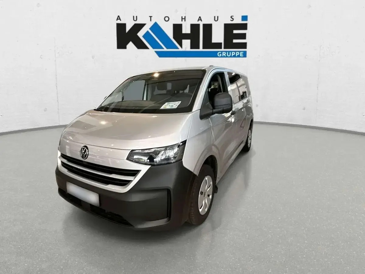 Neu VW Caravelle 100 kW (136 PS) 2025 Grau Van