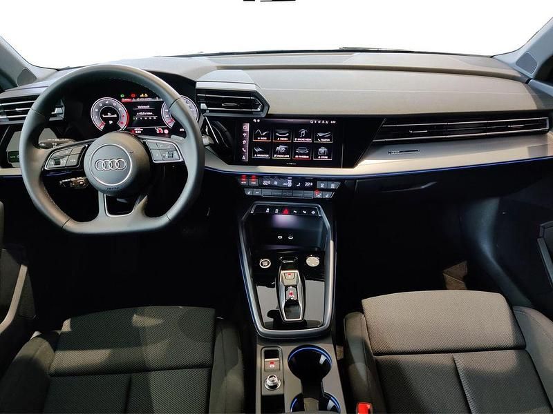 Gebraucht Audi A3 Advanced 150 PS (110 kW) 2025 Mythosschwarz metallic Limousine