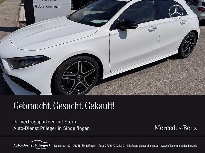 Weiß Gebraucht 2023 Mercedes A200 AMG line Limousine | 31.290 € (Fairer Preis) - Bild 1/4